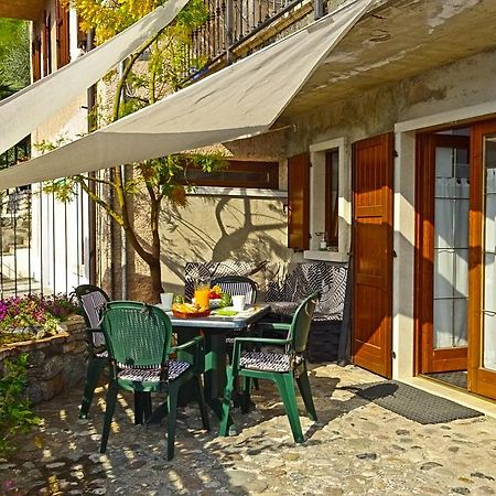 Casa Paola Holiday Studio By Gardadomusmea Tremosine Екстериор снимка