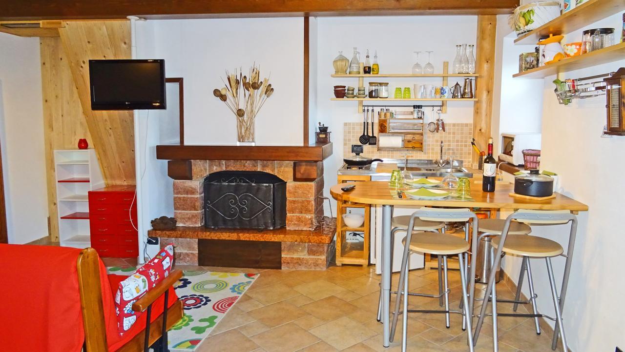 Casa Paola Holiday Studio By Gardadomusmea Tremosine Екстериор снимка